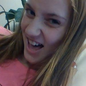 Meet your Posher, Catie